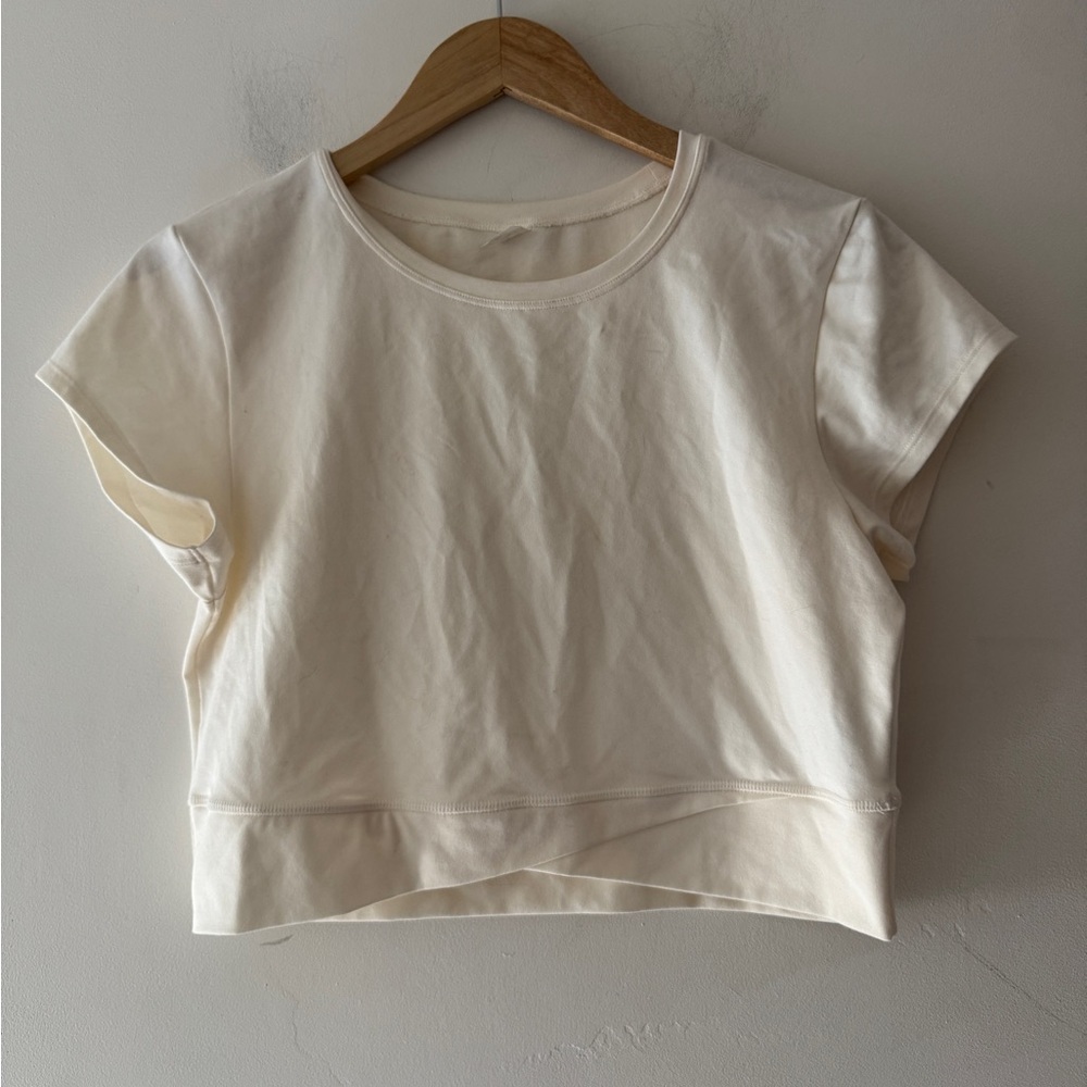 Old Navy Powerchill Go‎ Dry Off White Crop Top Active Criss Cross Waist